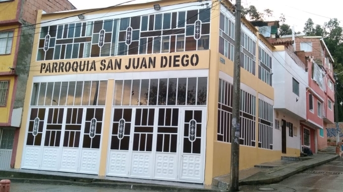 Fachada Parroquia San Juan Diego